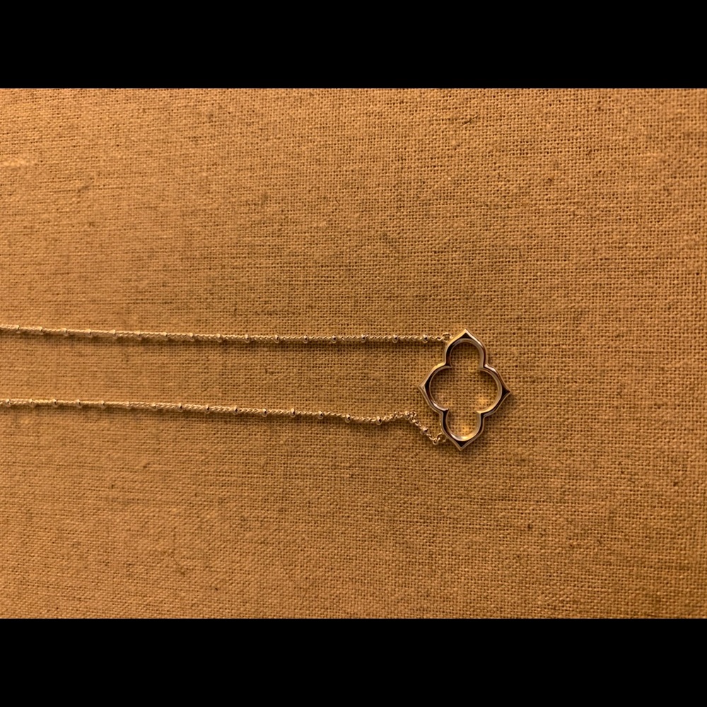 Stella &Dot Arabesque pendant